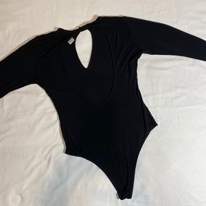 Long sleeve black body suit
